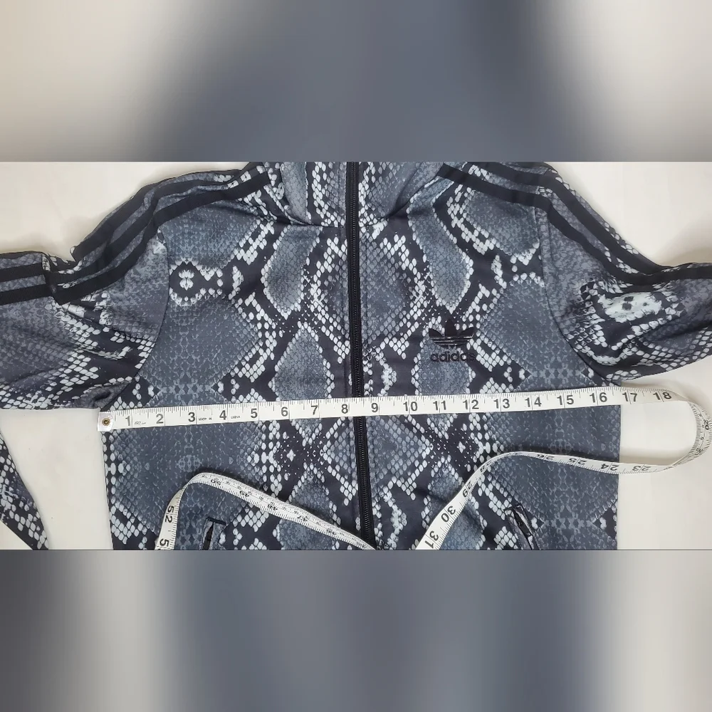 Adidas Size XS - The Brand w/3 Stripes Gray and Black Jacket -Snake Print - Picture 6 of 13